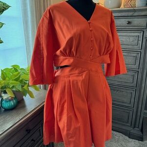 J Brooks Boutique Bright Orange Cutout Jumper – Size XL, Backless, Elbow-Length